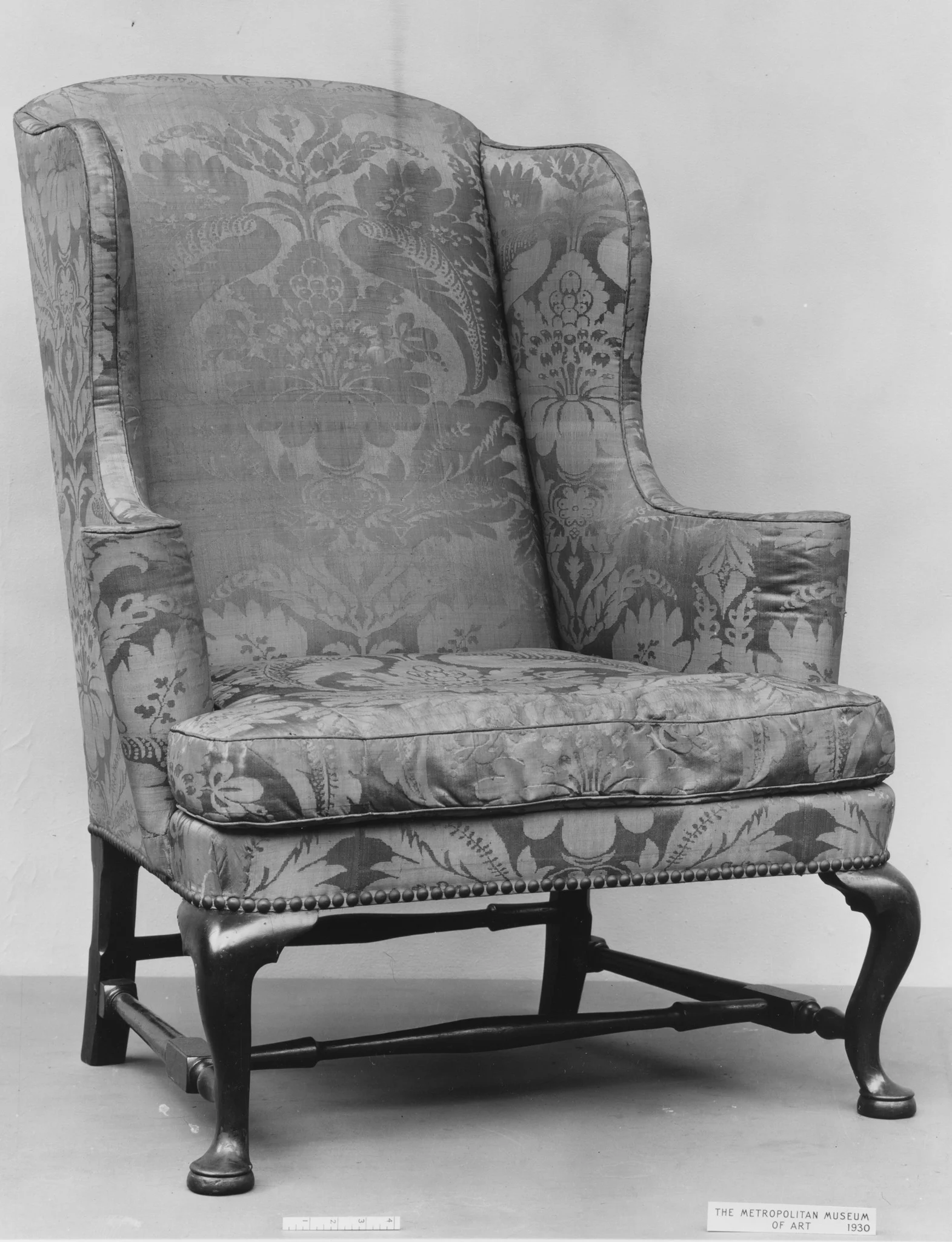 Historic wing chair structure reference